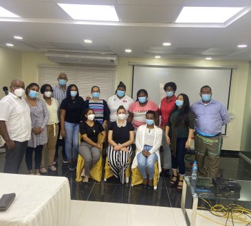 SRSM impartió taller de traslado seguro y RCP neonatal a personal del CRUE y 911