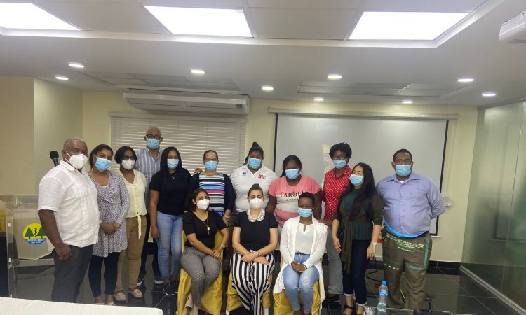 SRSM impartió taller de traslado seguro y RCP neonatal a personal del CRUE y 911