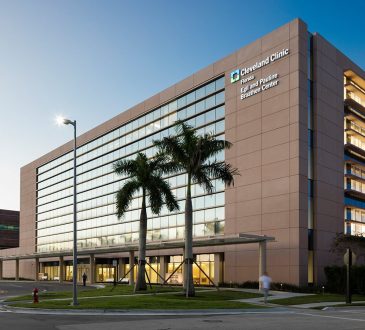 Cleveland Clinic inauguró centro especial de atención para pacientes oncológicas