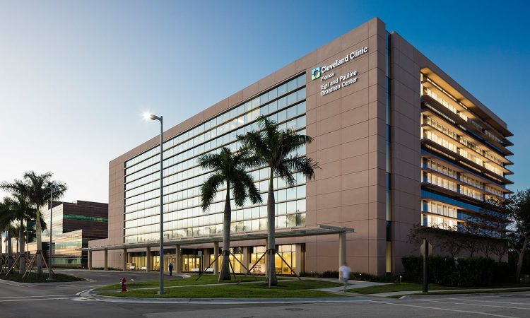 Cleveland Clinic inauguró centro especial de atención para pacientes oncológicas