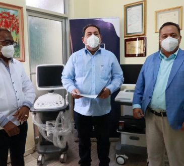 SNS dotó con equipos a cinco hospitales de la red pública