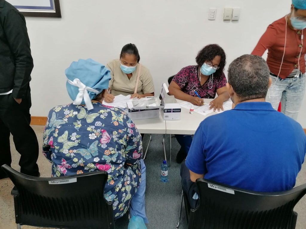 Personal del IDCP se unió al MSP para apoyar campañas de pruebas detectoras de COVID-19 Personal del IDCP se unió al MSP para apoyar campañas de pruebas detectoras de COVID-19