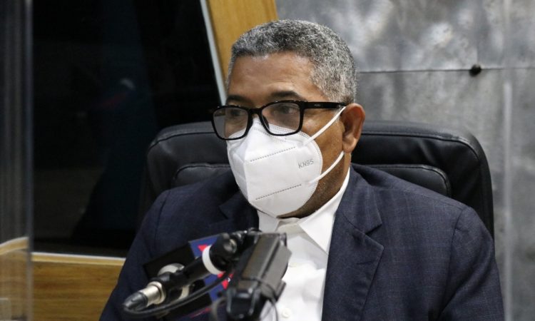 Epidemiólogo criticó que el cálculo de contagios en el país ofrece “falsa percepción” de casos Epidemiólogo criticó que el cálculo de contagios en el país ofrece “falsa percepción” de casos