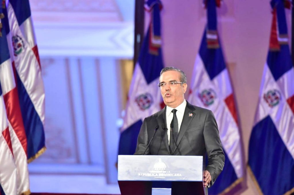 Presidente habló sobre los avances del sector salud durante su rendición de cuentas Presidente habló sobre los avances del sector salud durante su rendición de cuentas