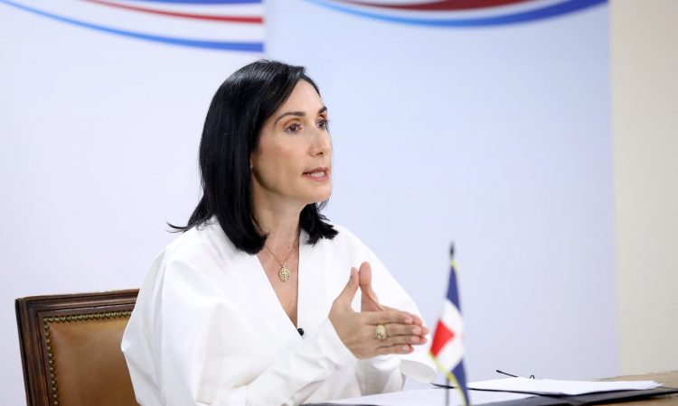 Primera dama aseguró que los CAID continuarán ofreciendo asistencia médica Primera dama aseguró que los CAID continuarán ofreciendo asistencia médica