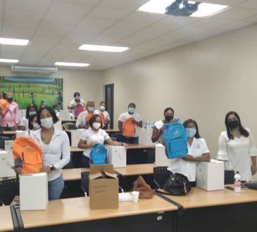 FUNDOFQ realizó donación de insumos médicos y útiles escolares a niños con fibrosis quística