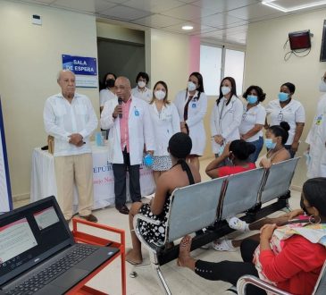 HUMNSA y CONAPOFA educaron a jóvenes sobre prevención de embarazos no deseados