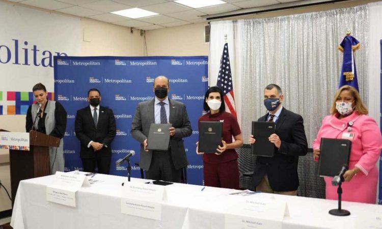 Primera dama firmó acuerdo para beneficiar a migrantes dominicanos en Nueva York