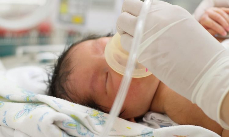 Sociedad de pediatras capacitó a residentes en RCP neonatal