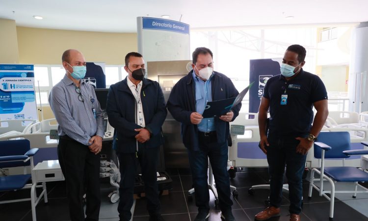 SNS dotó de equipos médicos al Traumatológico “Dr. Ney Arias Lora”