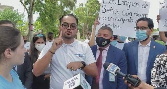 Taveras: el congreso dominicano ha rechazado 5 veces proyecto a favor de sordos