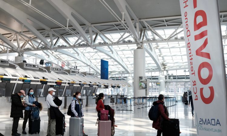 Estados Unidos levantará medidas de restricción para viajeros en noviembre
