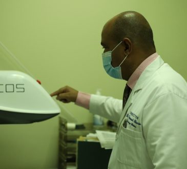 Director del Moscoso Puello invita a realizarse la densitometría para prevenir la osteoporosis