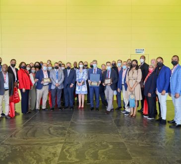 Médicos dominicanos participaron en el congreso de ortopedas-traumatólogos en España