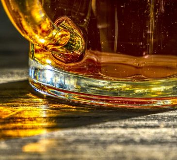 OMS: 7 de cada 100 casos de cáncer de mama en Europa están asociados al consumo de alcohol
