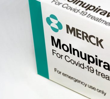 FDA autoriza uso de molnupiravir para tratar casos leves y moderados de Covid-19
