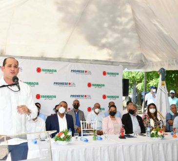 Promese/Cal inaugura dos nuevas Farmacias del Pueblo en Espaillat