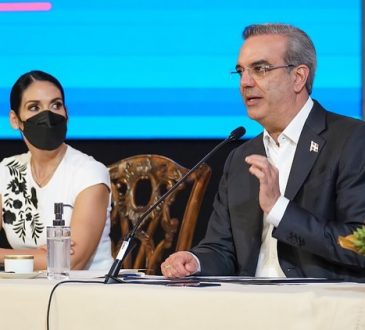 Gobierno anuncia política de protección a menores para prevenir embarazos en adolescentes y uniones tempranas