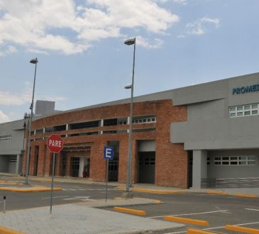 Promese/Cal avanza en reabastecimiento de sus 595 Farmacias del Pueblo