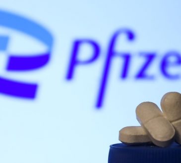 Pfizer asegura que su pastilla funciona contra todas las variantes del Covid-19