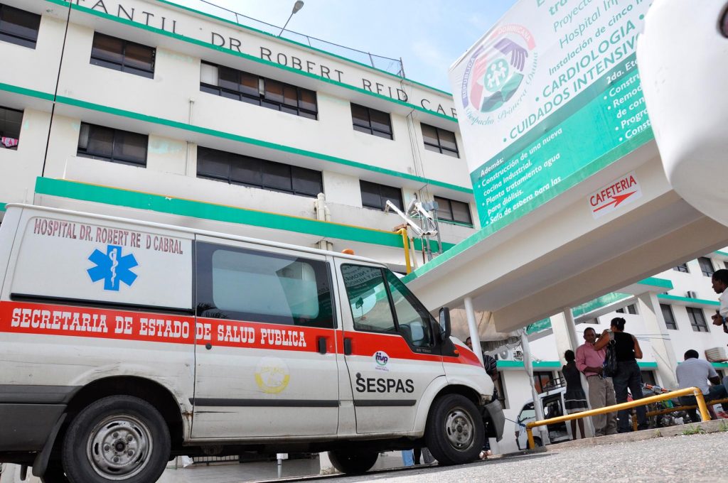Médicos del Reid Cabral protestaron por temor a sufrir agresiones de familiares de pacientes