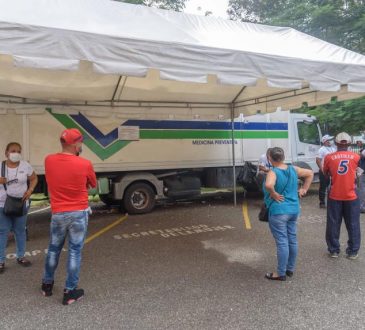 Los cinco médicos que realizan pruebas en el PRSC se contagiaron de Covid-19