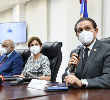Salud Pública recomienda reducir asistencia en oficinas por avance de ómicron