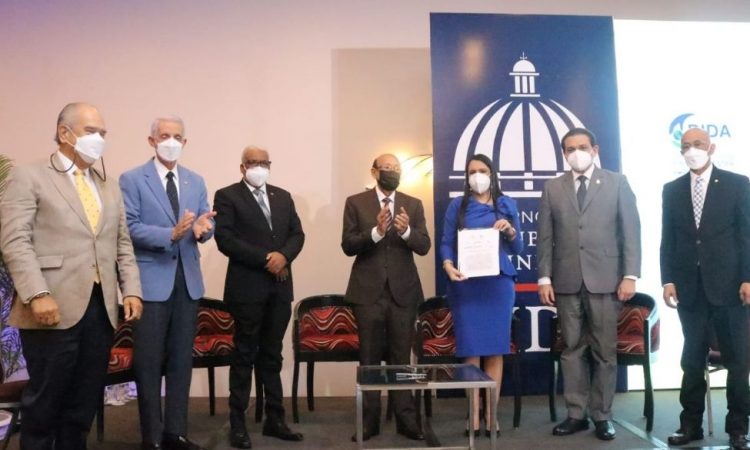 DIDA y SDSS discuten políticas para mejorar la previsión y protección social