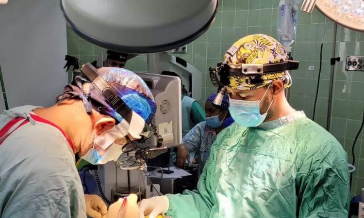 Hospital Gautier completa jornada de cirugías de la columna cervical