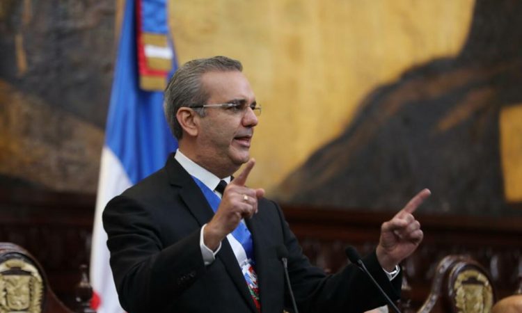 Presidente Abinader rindió cuentas del sector salud por el Día de la Independencia