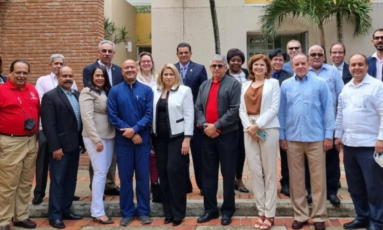 ADOFEM elabora una propuesta de actualización de la Norma de las Escuelas de Medicina de la RD al MESCyT