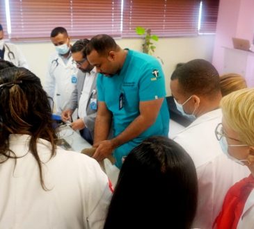 SRSM y UNICEF capacitan al personal del Materno Dr. Reynaldo Almánzar sobre Código Rojo
