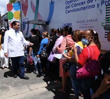 Ministro Daniel Rivera encabezó la Feria de la Salud en Moca