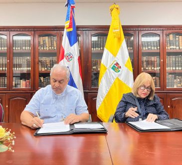 Instituto Oncológico y UCSD firman acuerdo de cooperación académica