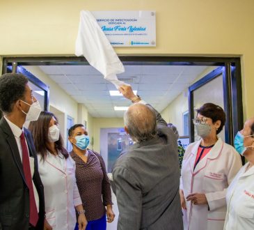 Hospital Robert Reid Cabral reapertura área de infectología en honor al DR. Jesús Feris Iglesias
