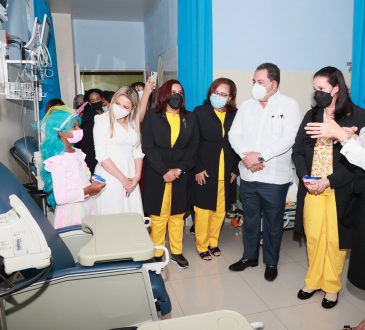 SNS inauguró área para pacientes hemato-oncológicos del Hugo Mendoza
