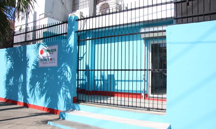 Promese/Cal reabrió Farmacia del Pueblo en Maternidad San Lorenzo de Los Mina
