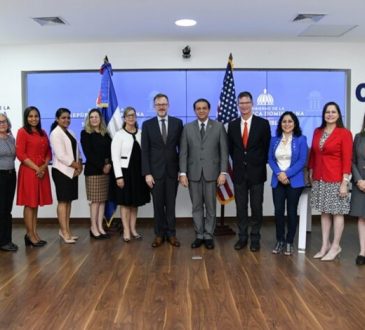 Gobierno estadounidense donó 1.23 millones de dólares en fármacos para el VIH al Estado dominicano