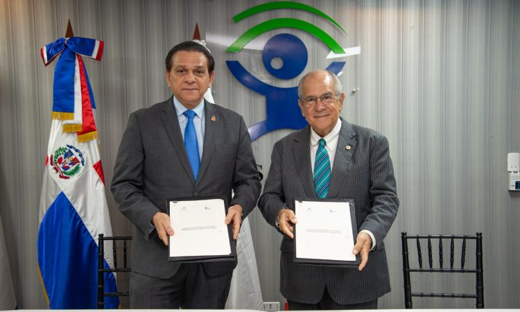 SISALRIL y Salud Pública firman convenio para fortalecer la supervisión de las PSS