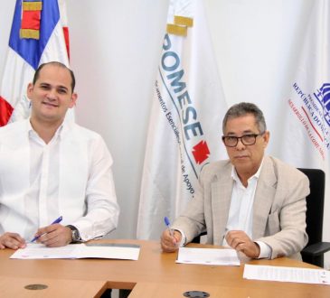 DGDC y Promese/Cal firman acuerdo para fortalecer atención médica en comunidades de bajos recursos