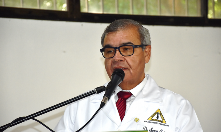 Dr. Senén Caba continúa recuperación en su casa; retomará lucha gremial en breve