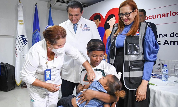 Salud Pública inició campaña de vacunación contra el sarampión, la rubéola y la poliomielitis