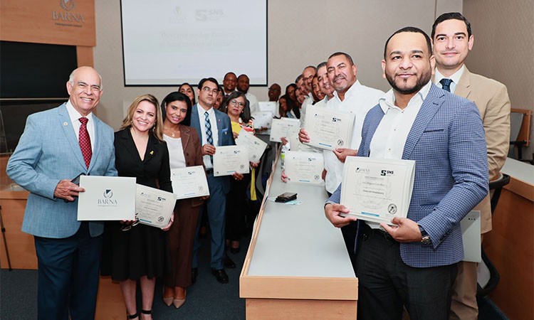 SNS y MEPYD auspician capacitación en gerencia hospitalaria a personal de salud
