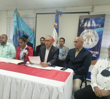 Sociedades médicas rechazan imponer en residencias a galenos fuera de los concursos