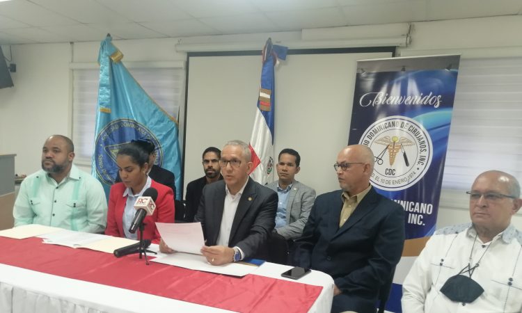 Sociedades médicas rechazan imponer en residencias a galenos fuera de los concursos