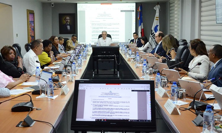 CNSS ratifica devolución y transferencia de aportes a afiliados del Fondo Hotelero