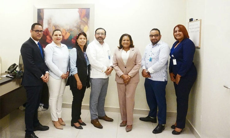 Gobernadora de la provincia Santo Domingo destacó la gestión del HMRA