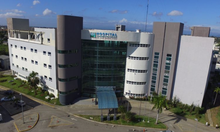 Traumatológico Ney Arias Lora suma 1 año libre de deudas a suplidores