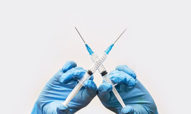 Período infeccioso de vacunados es limitado: afirma estudio