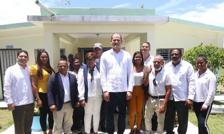 Promese/CAL abre tres Farmacias del Pueblo en Santo Domingo